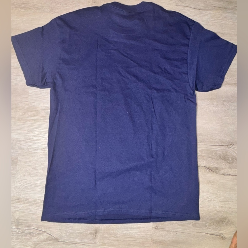 Predator Graphic Tee in Navy - Picture 3 of 3